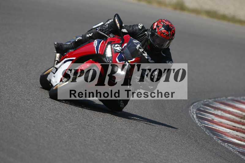 Archiv-2023/28 05.06.2023 Moto Club Anneau du Rhin/blanc-novice/32